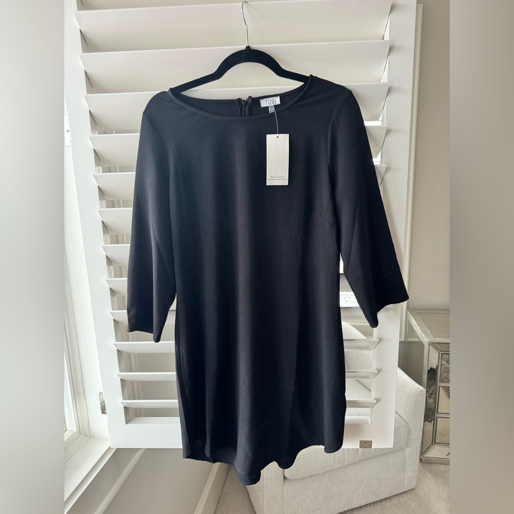 ✨NWT Formal Long Sleeve Black TOBI Dress✨